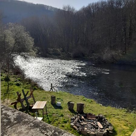 Les Roches Chambre D'Hotes Servant Bagian luar foto