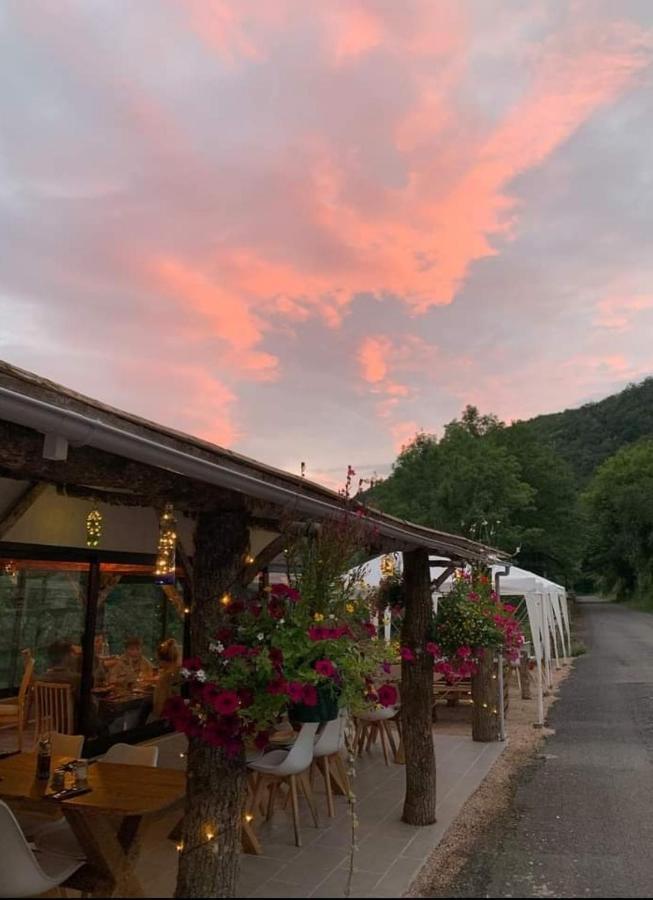 Les Roches Chambre D'Hotes Servant Bagian luar foto